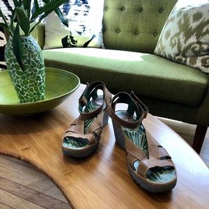 Fly London Brown Sandals 40